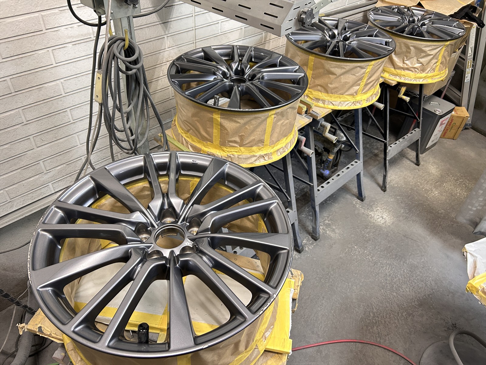 日産：スカイライン400R・純正アルミホイールのタイヤ交換に伴う